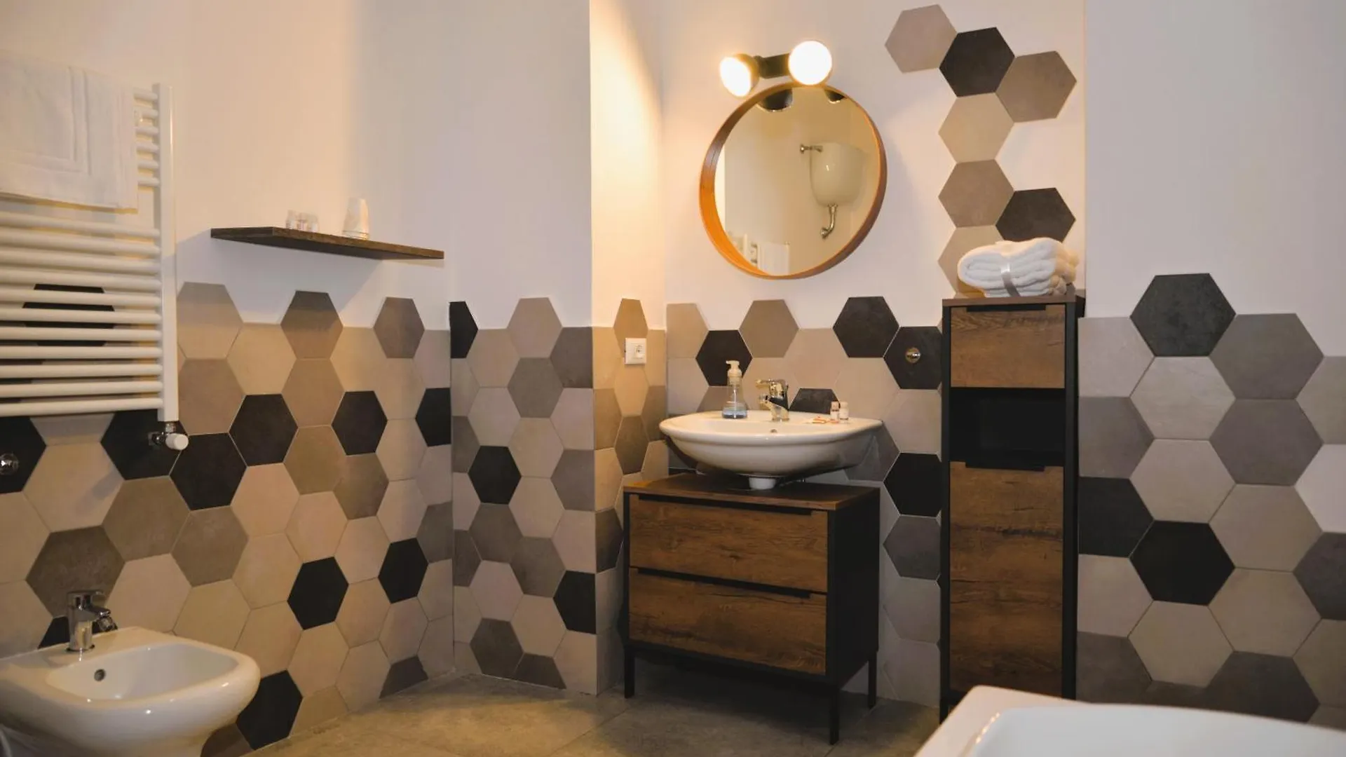 Vinyls' Green Home - Toledo Centro Storico Naples Apartment