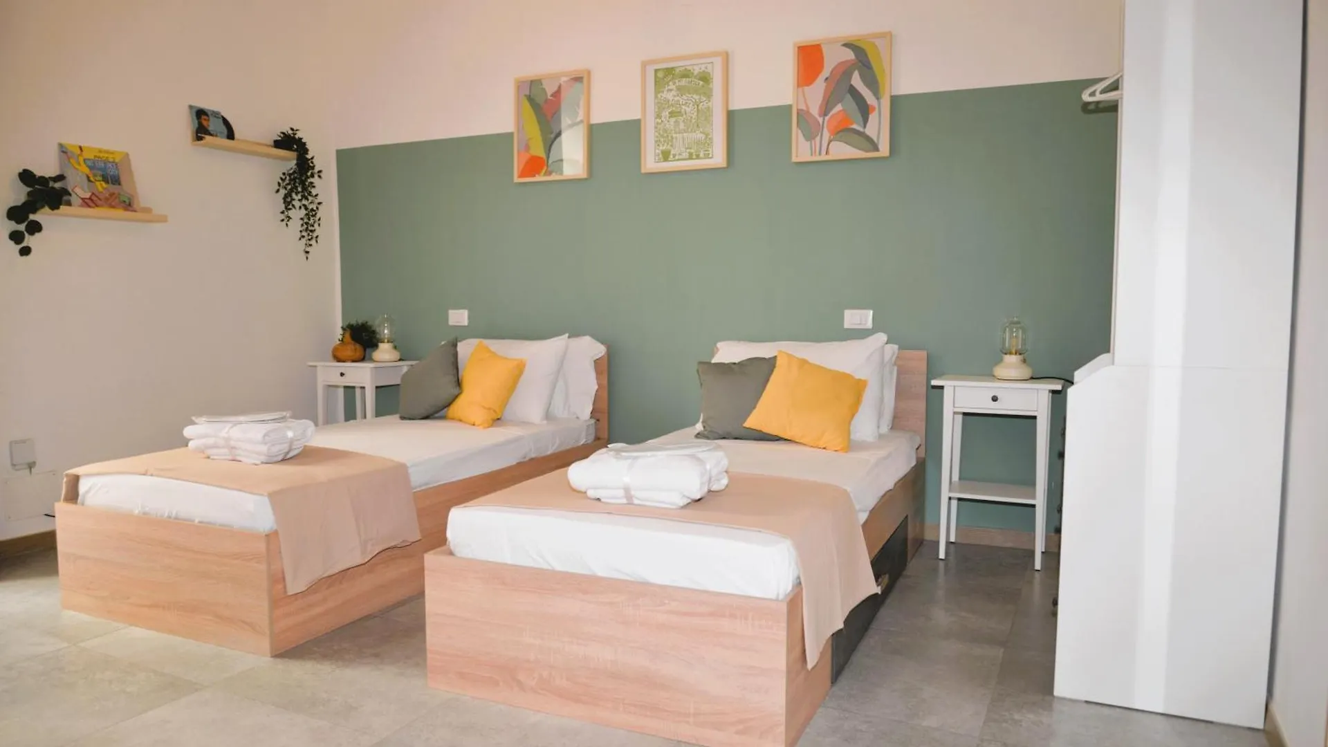 Vinyls' Green Home - Toledo Centro Storico Naples 0*,